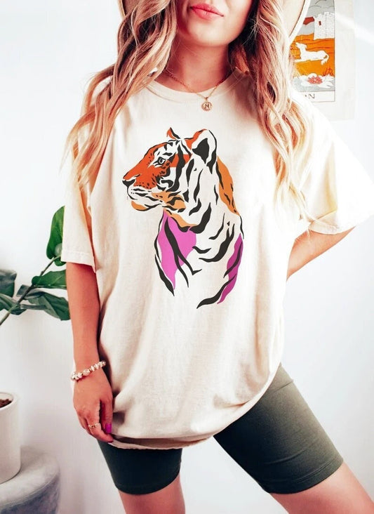 Lesbian tiger shirt | subtle lesbian | lesbian subtle | lesbian pride | femme | butch | lesbian clothes  | retro lesbian shirt | sapphic