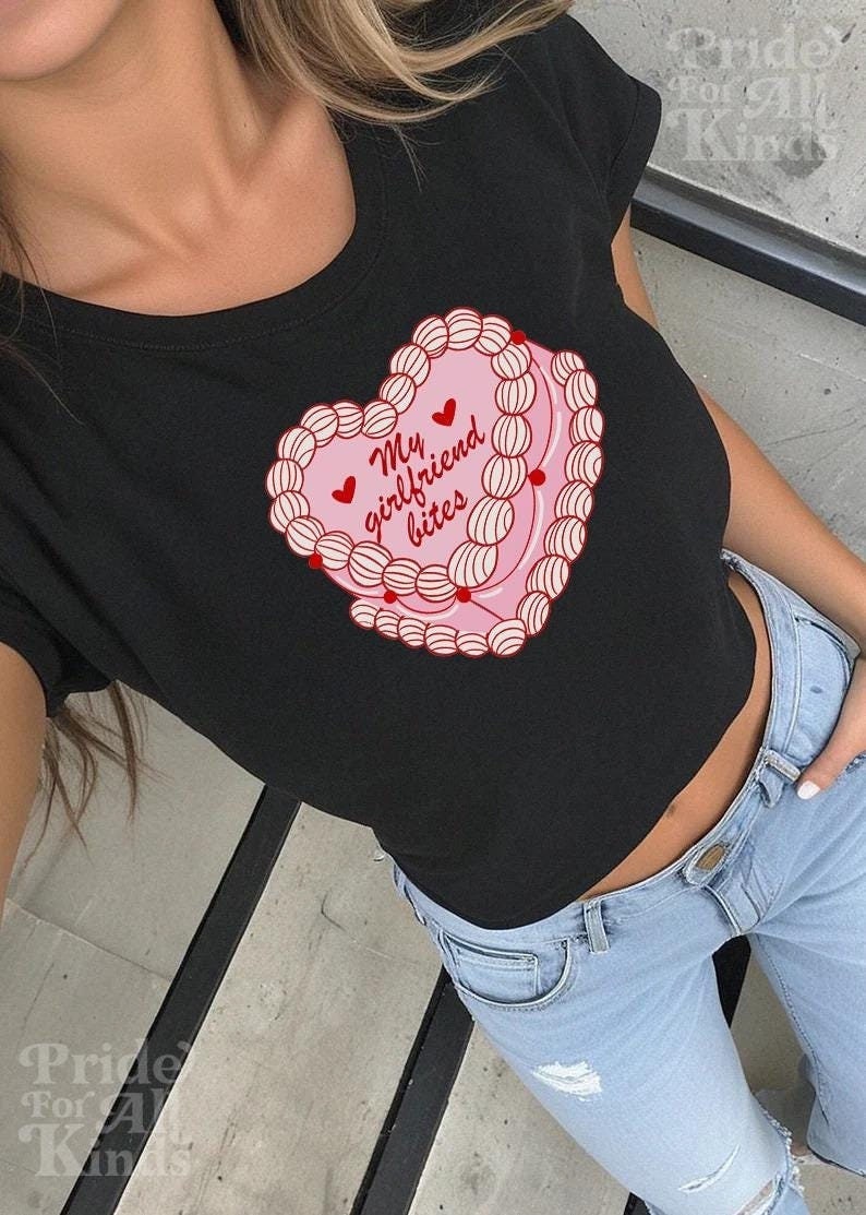 my girlfriend bites