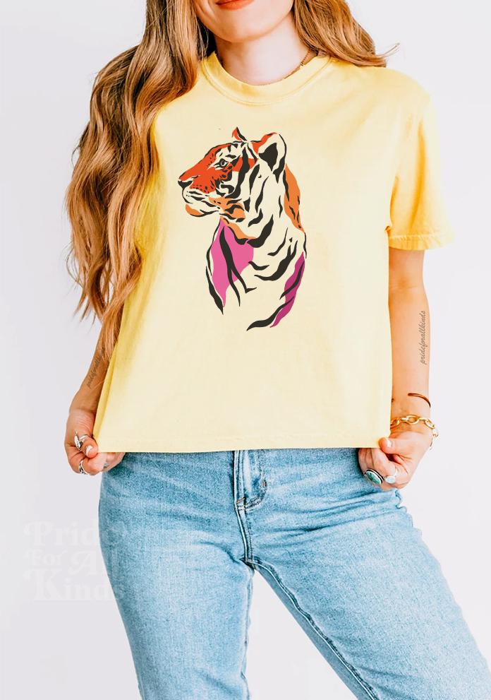 subtle lesbian | pride crop top | gay crop top | lesbian subtle | femme lesbian | lesbian fashion | lesbian top | funny lesbian | sapphic